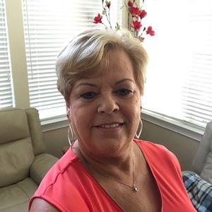 Meet your Posher, Dee